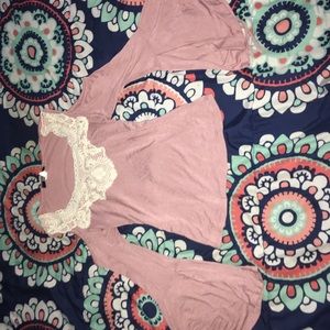 Bell sleeve lacy shirt